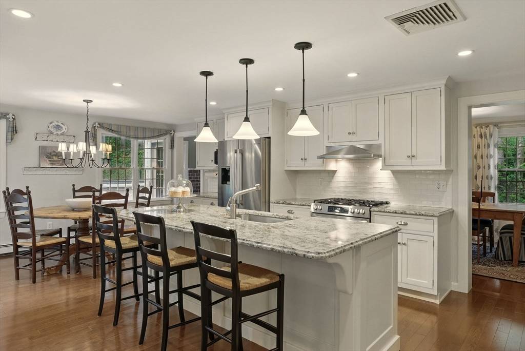 Hopkinton, MA 01748,5 Coburn Rd