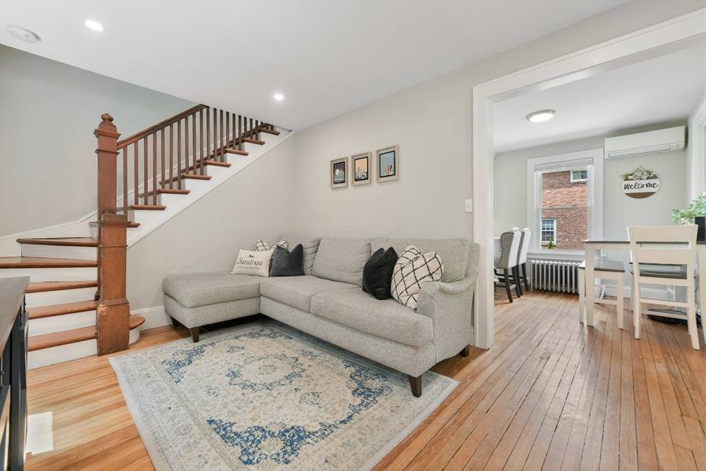 Dedham, MA 02026,475 East St