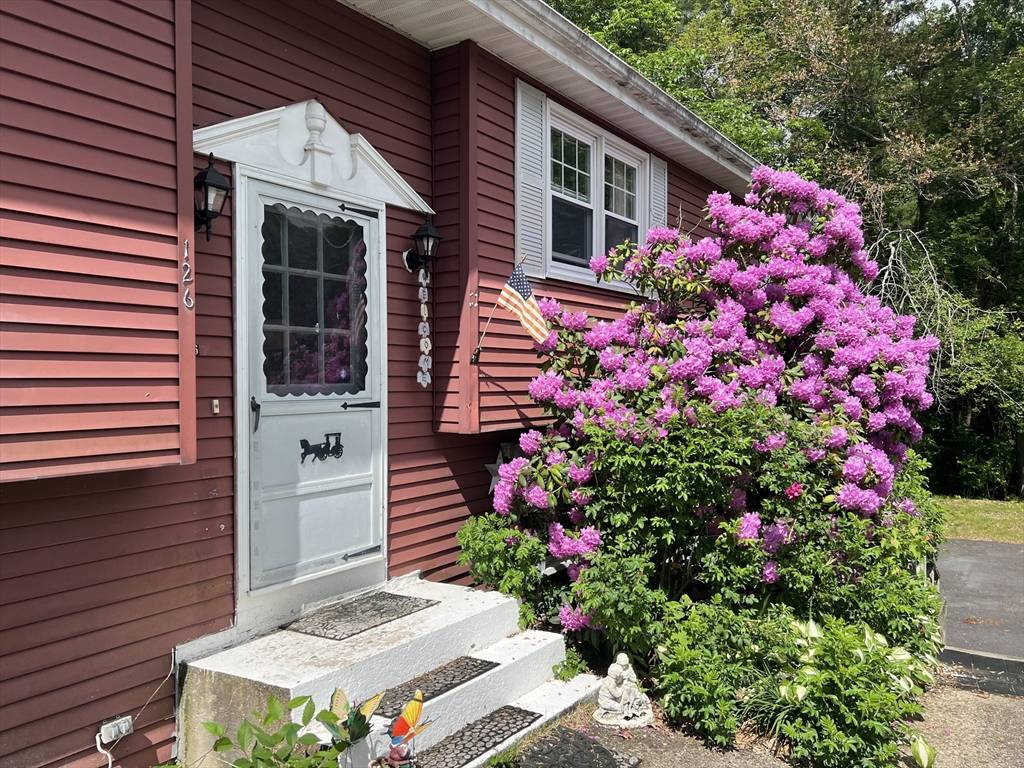 Southbridge, MA 01550,126 Oak Street