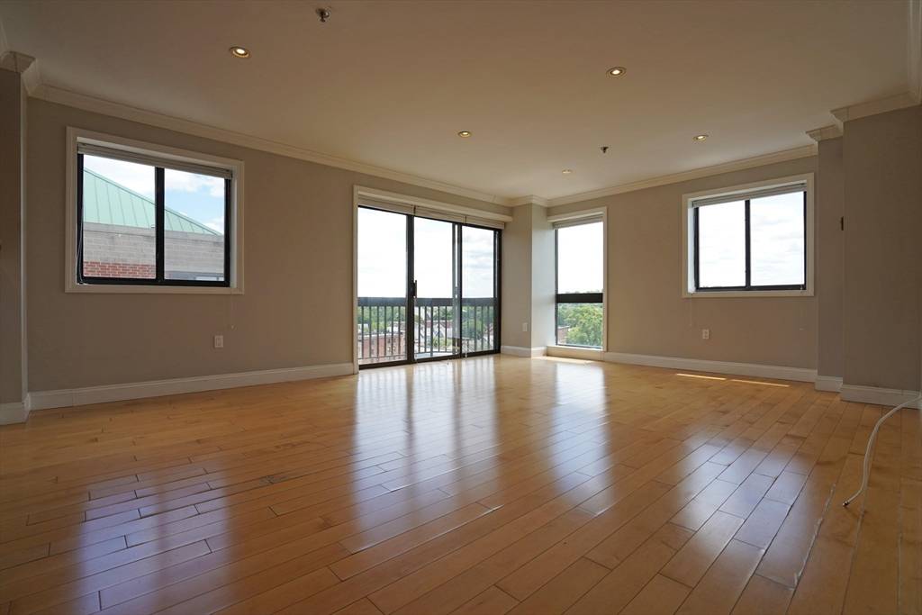 Boston, MA 02134,15 N Beacon St #1006