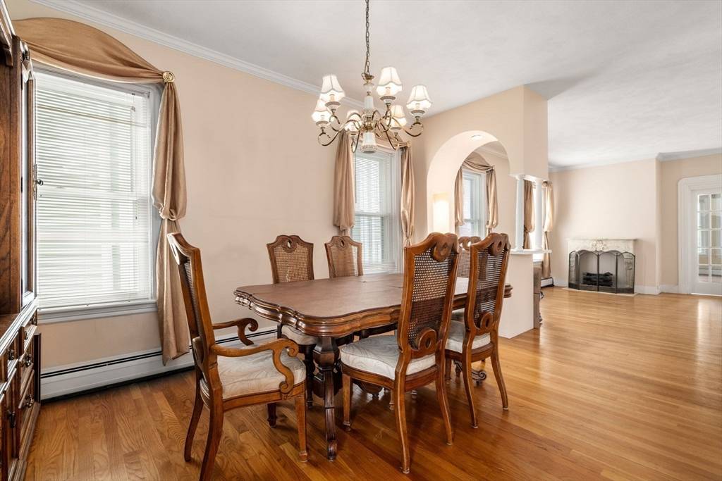114 Byron Street Boston, MA 02128