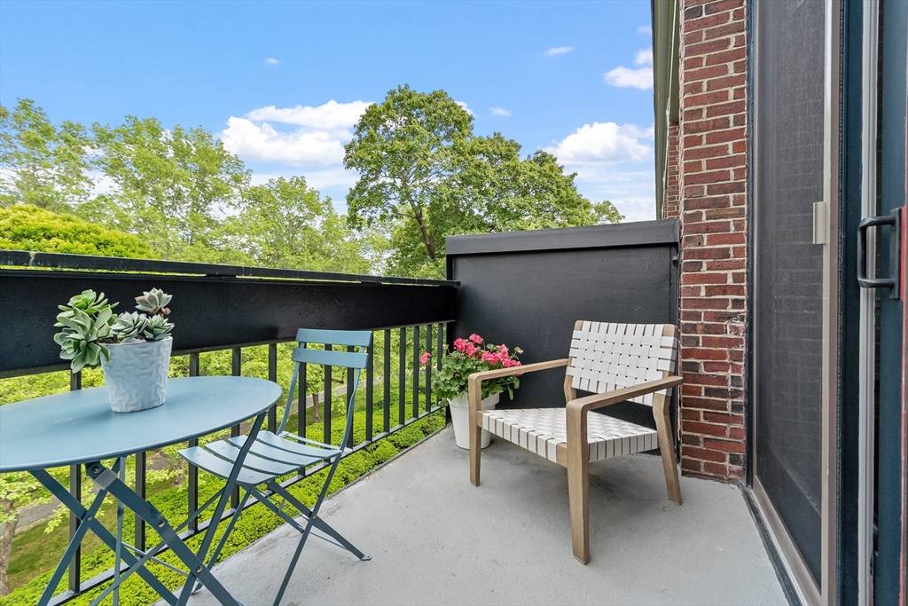 Concord, MA 01742,100 Keyes Road #310
