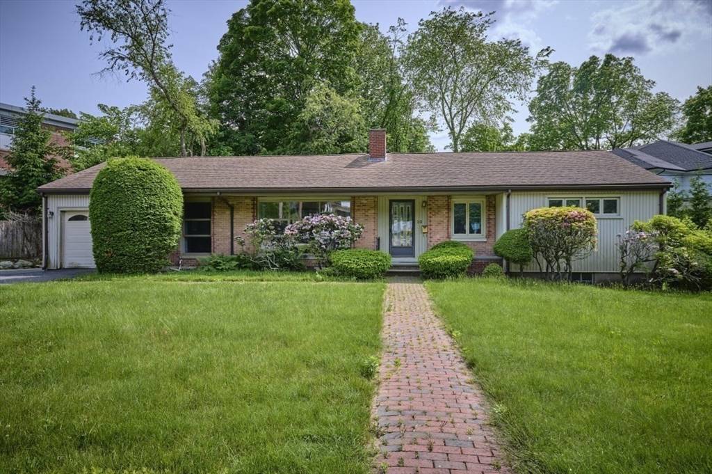 Newton, MA 02459,10 Nahanton St