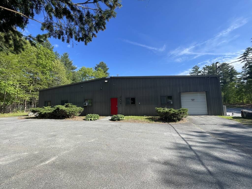 Freetown, MA 02717,170 Middleboro Rd