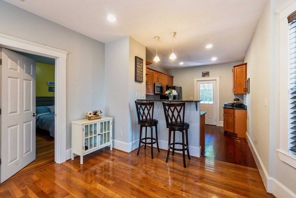Boston, MA 02125,7 Treadway Rd #1