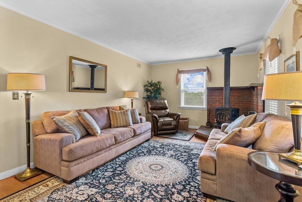 Beverly, MA 01915,19 Goldsmith Ave