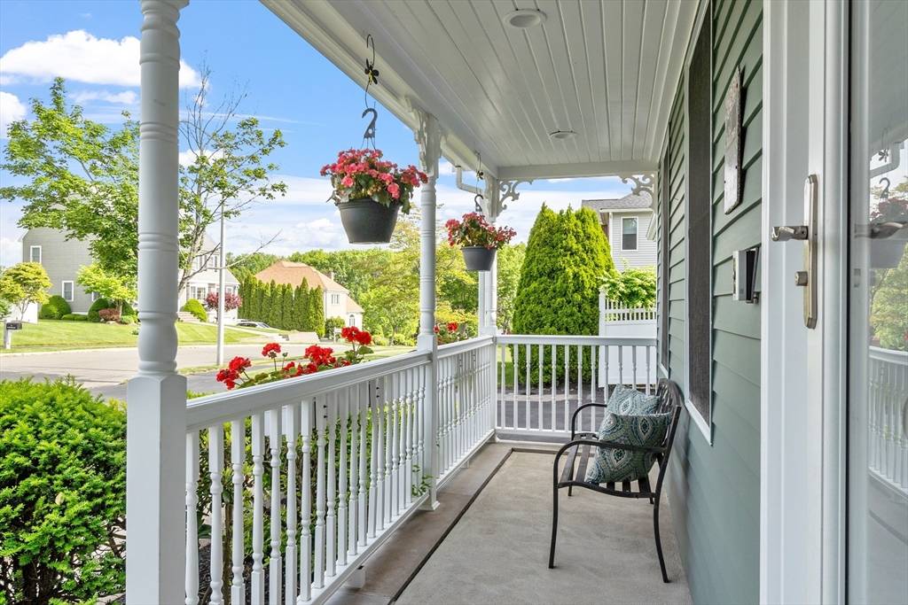 Peabody, MA 01960,2 Mary Rose Way