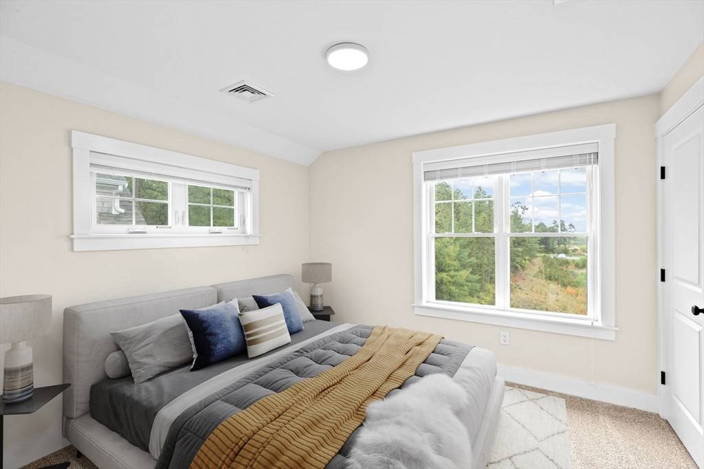 3 Stargaze Ln Plymouth, MA 02360