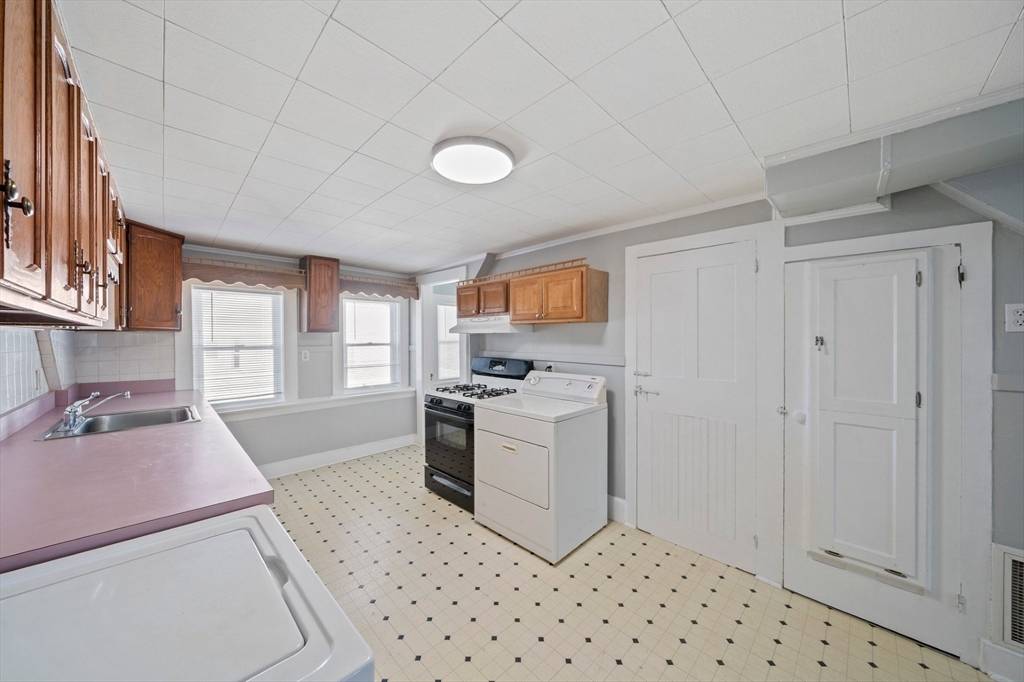 Stoughton, MA 02072,29 Freeman Street #7