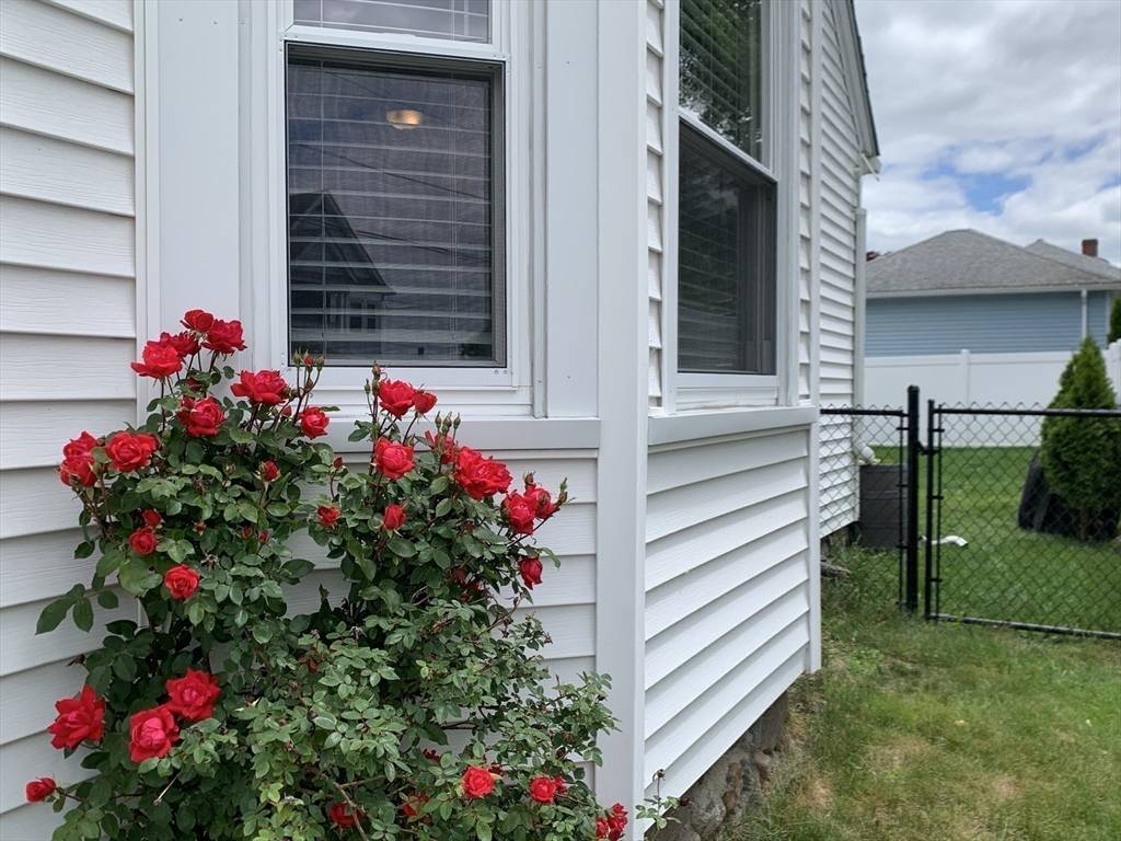 Methuen, MA 01844,97 Birchwood Road