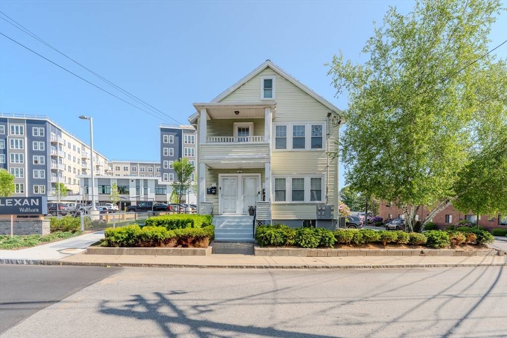Waltham, MA 02451,69-71 Pond Street