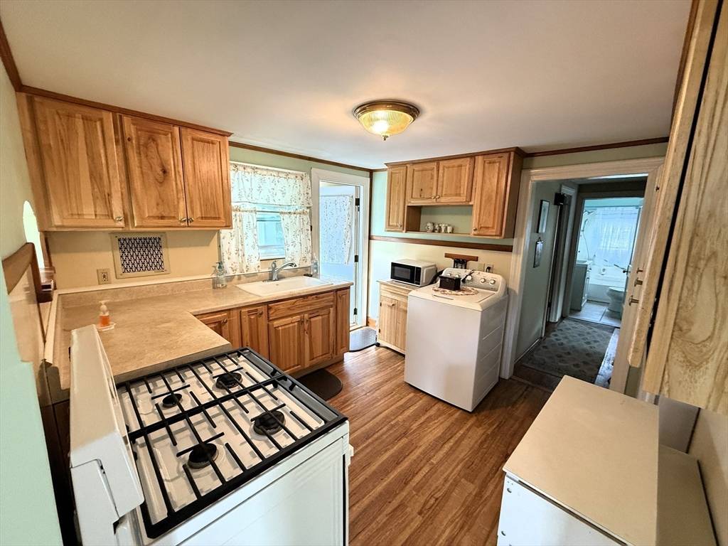 Norton, MA 02766,395 Old Colony Rd