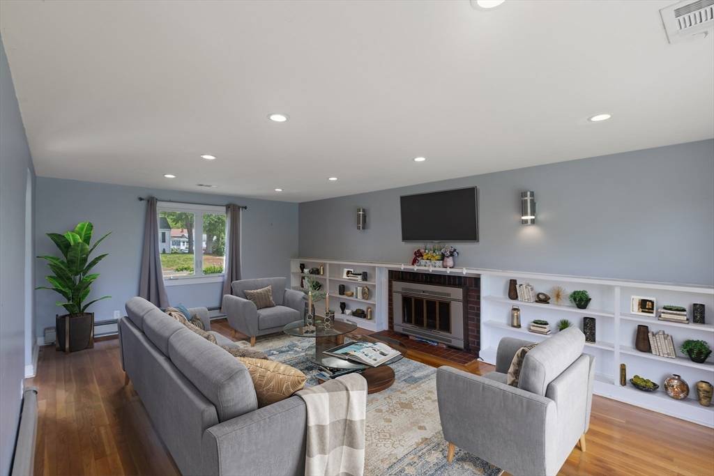 Weymouth, MA 02188,140 West St