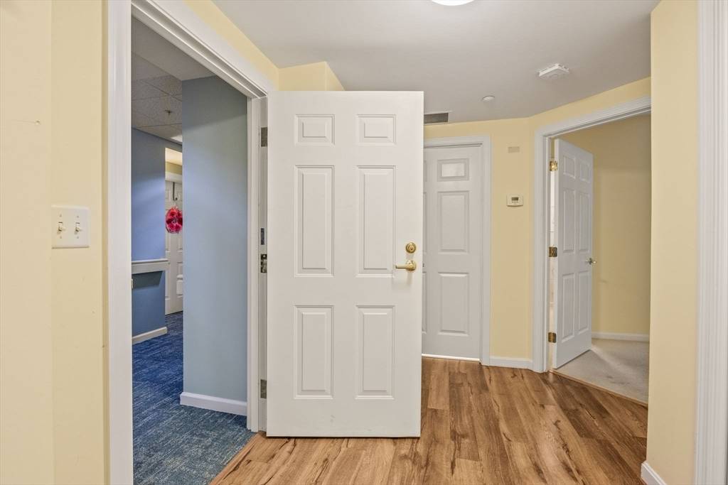 Falmouth, MA 02540,110 Dillingham #215