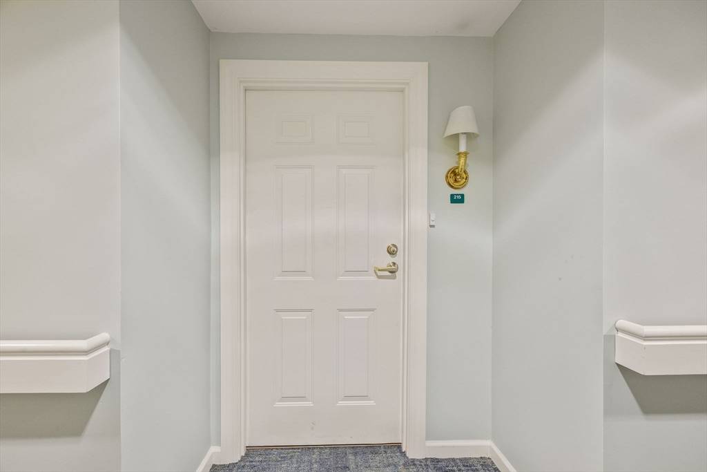 Falmouth, MA 02540,110 Dillingham #215