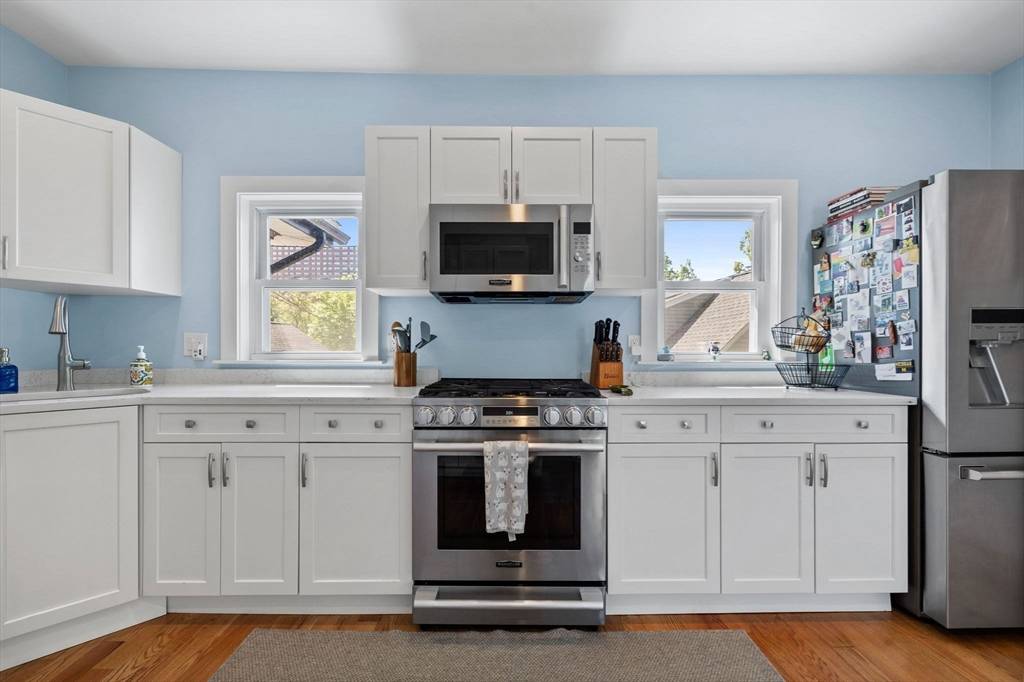 Cambridge, MA 02140,293 Rindge Ave #2