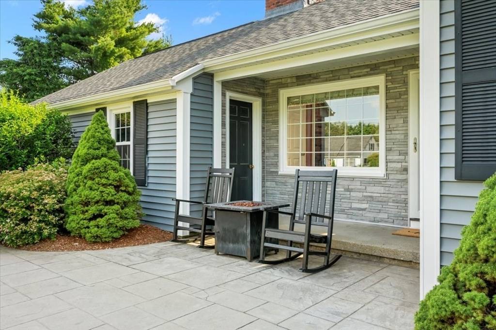 Wilbraham, MA 01095,7 Scenic Dr