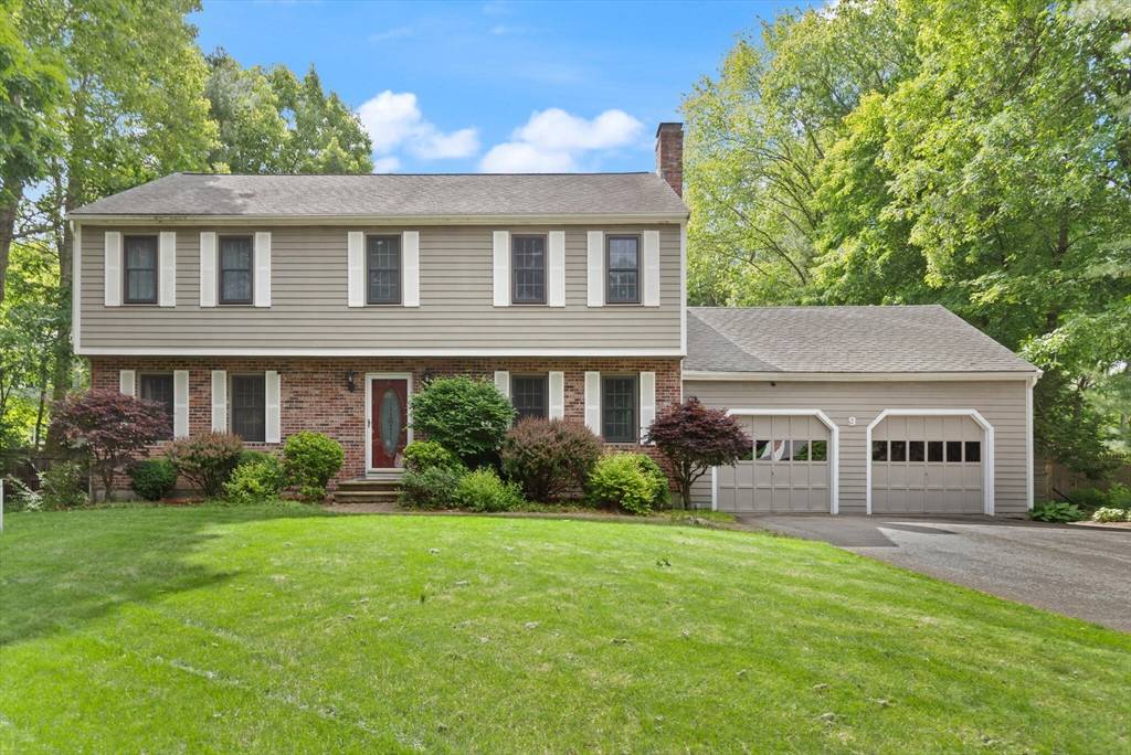 Framingham, MA 01701,9 Arnold Rd
