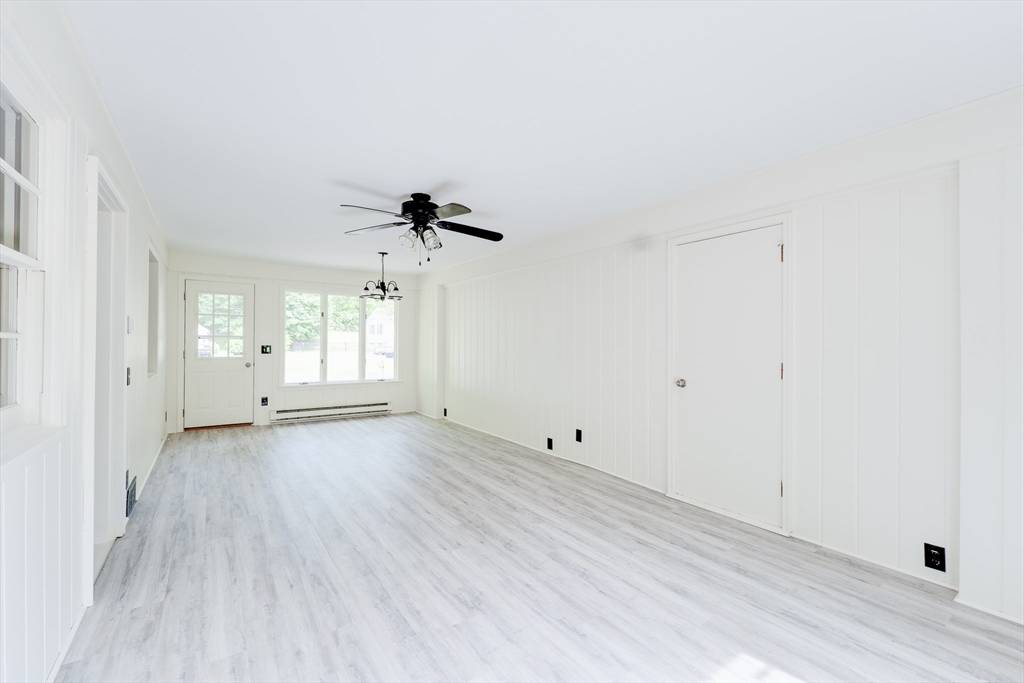 East Longmeadow, MA 01028,24 Harwich Rd