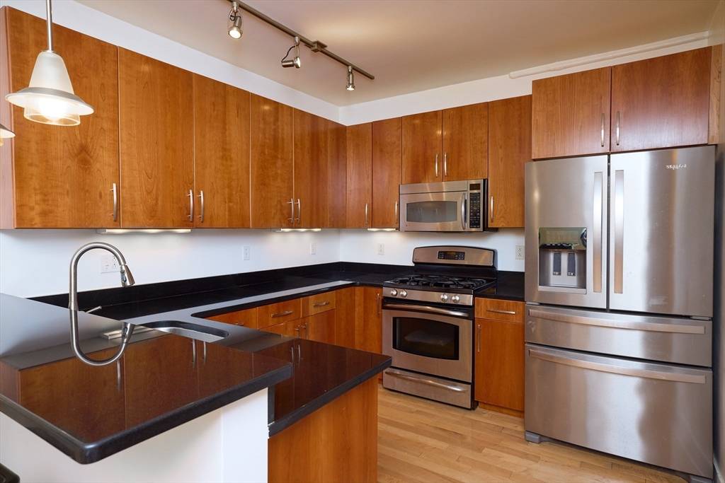 Cambridge, MA 02138,24 Bay State Rd #7