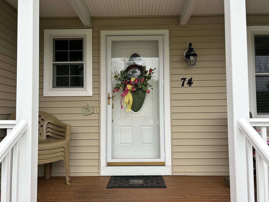 Leicester, MA 01542,74 Virginia Dr #74