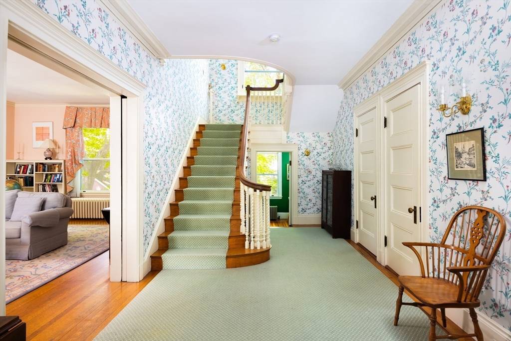 Newton, MA 02458,21 Waterston Rd