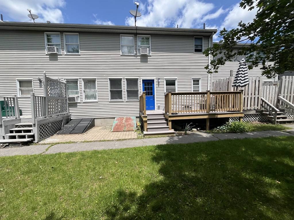 Worcester, MA 01604,35 Wall #B