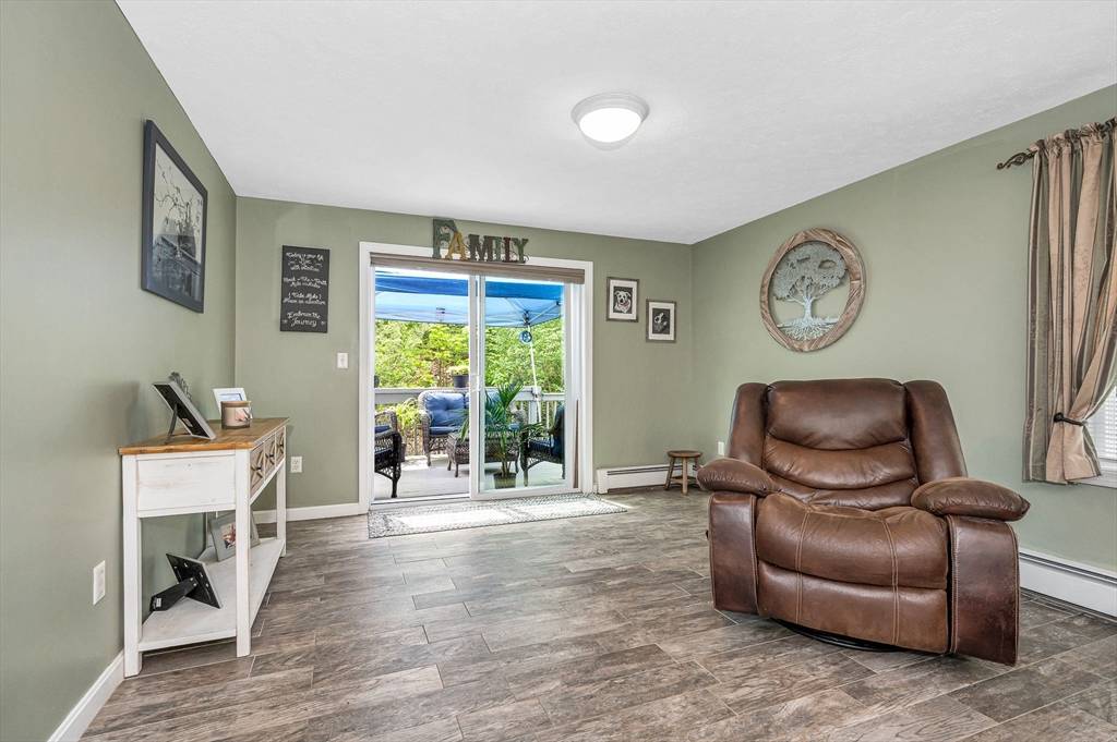 37 Sylvan Rd Gardner, MA 01440