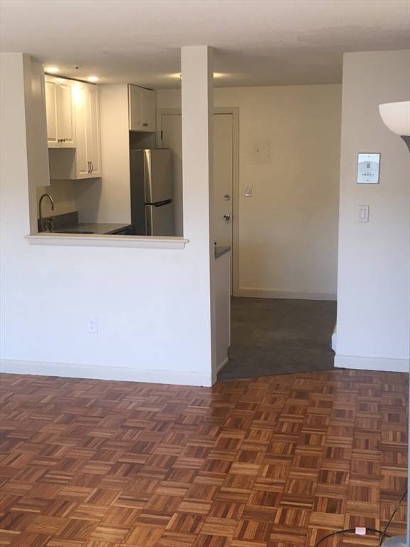 Walpole, MA 02081,881 Main St #U10