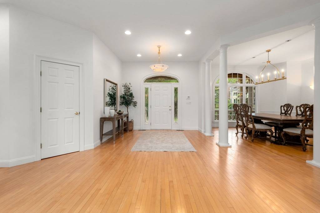 Concord, MA 01742,20 Flint Rd
