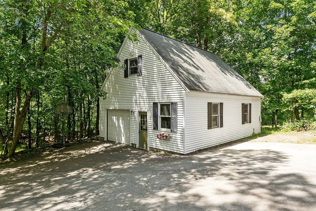 Chelmsford, MA 01824,24 Summit Avenue