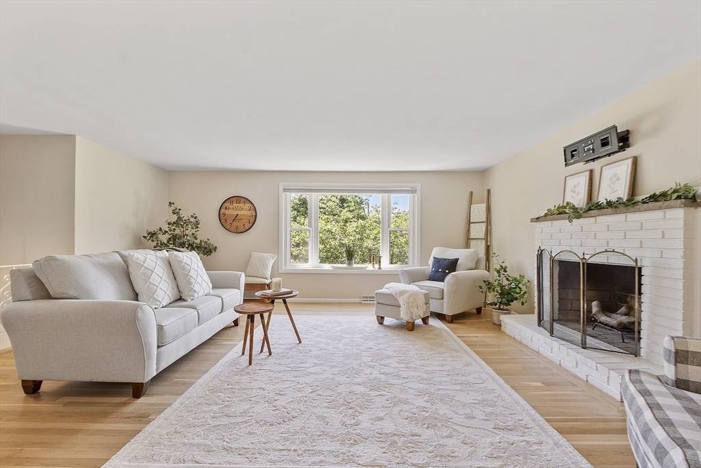 Framingham, MA 01701,49 Angelica Dr