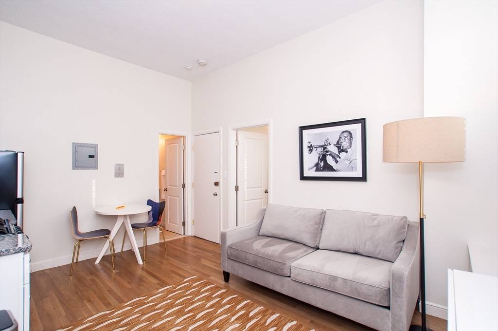 Boston, MA 02116,102 Chandler Street #5