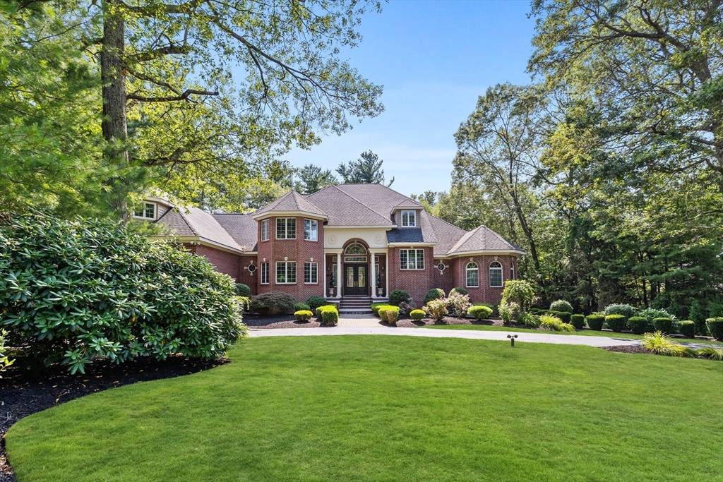 Lynnfield, MA 01940,37 Grey Lane
