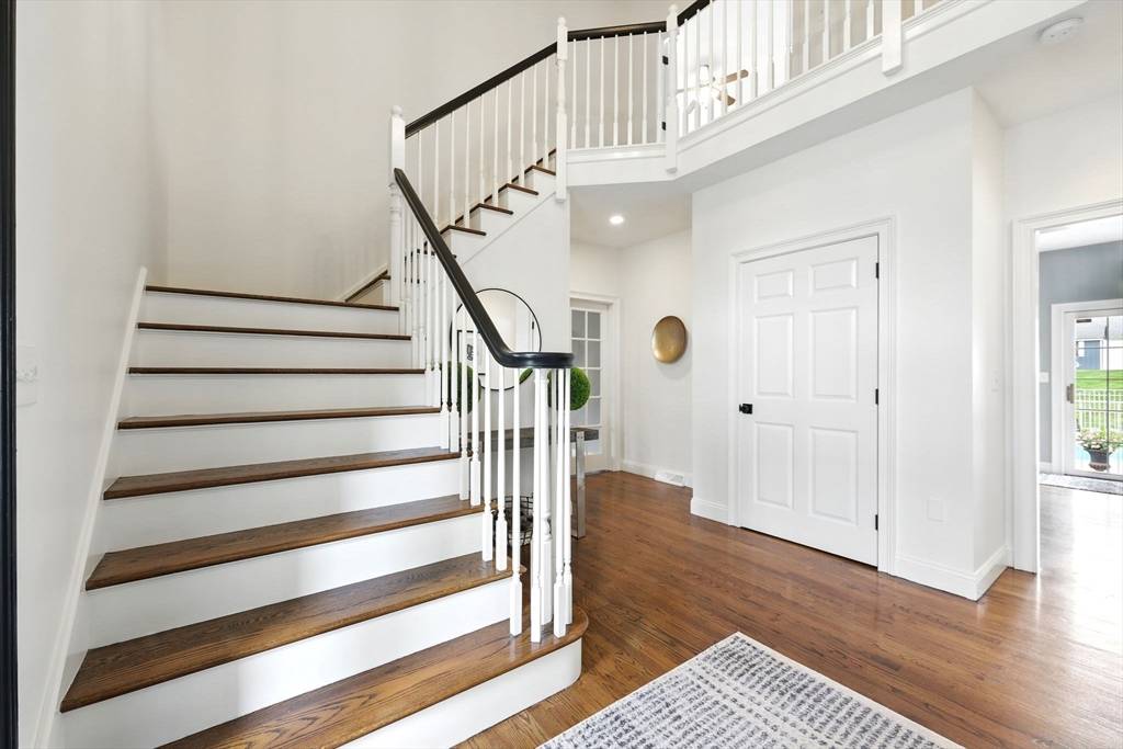 Westfield, MA 01085,54 Rachael Terrace