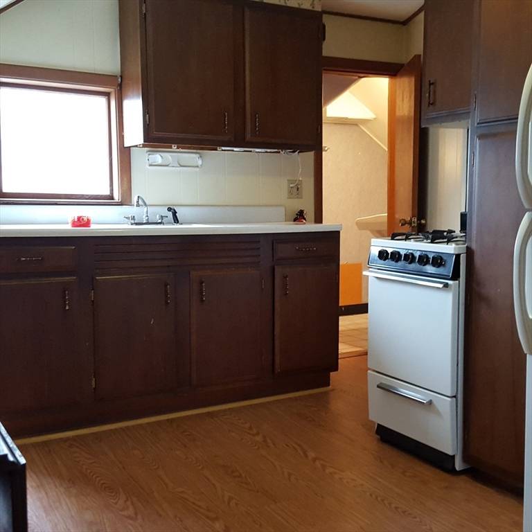Leominster, MA 01453,32 Blossom St #3rd Floor