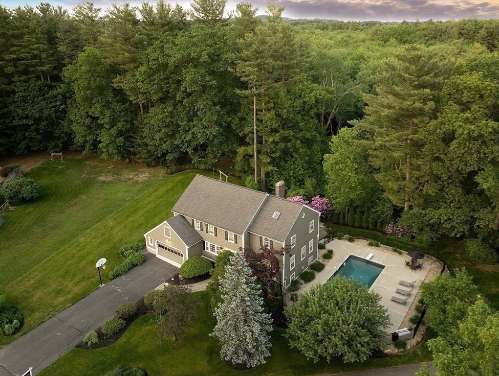 Westford, MA 01886,10 Reinsway Circle
