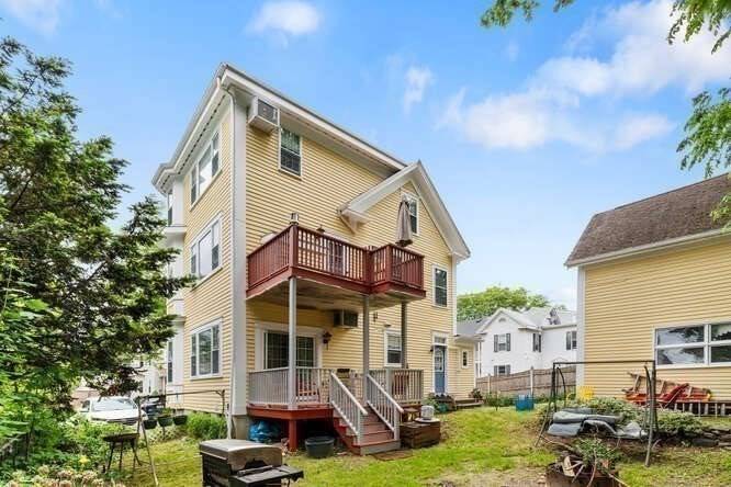 24 Park St Wakefield, MA 01880