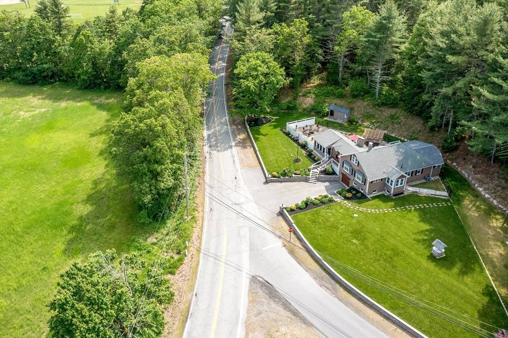 Dunstable, MA 01827,139 Groton St