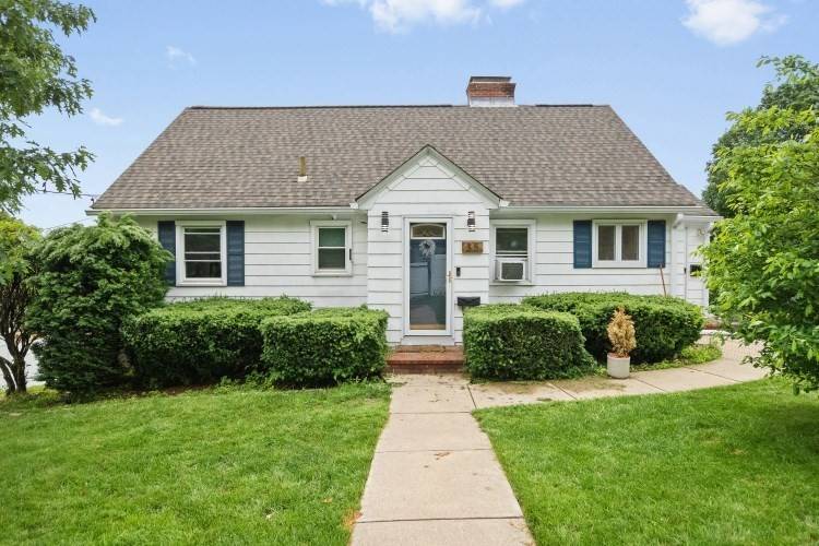 Worcester, MA 01605,35 Marsh Avenue