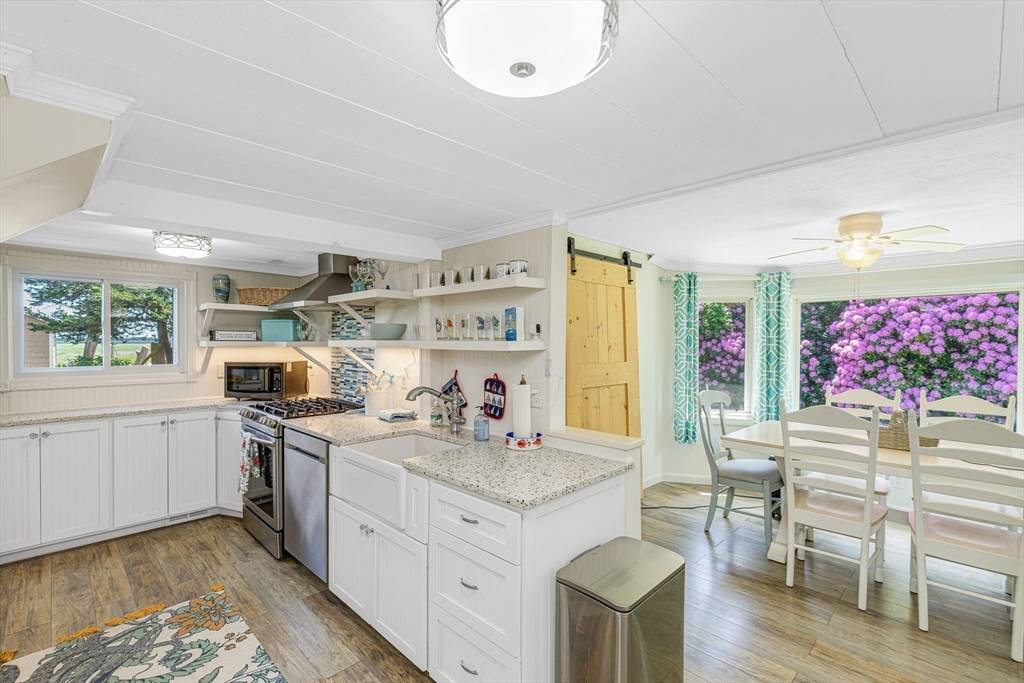 68 Cottage Rd Newbury, MA 01951