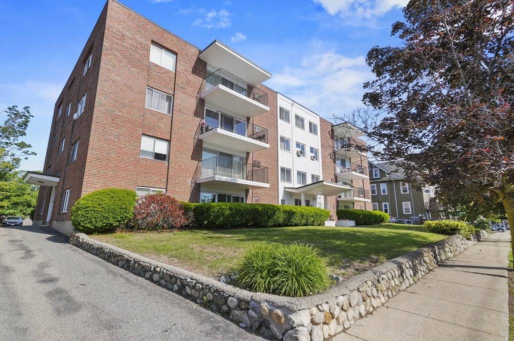 Melrose, MA 02176,260 Tremont Street #1