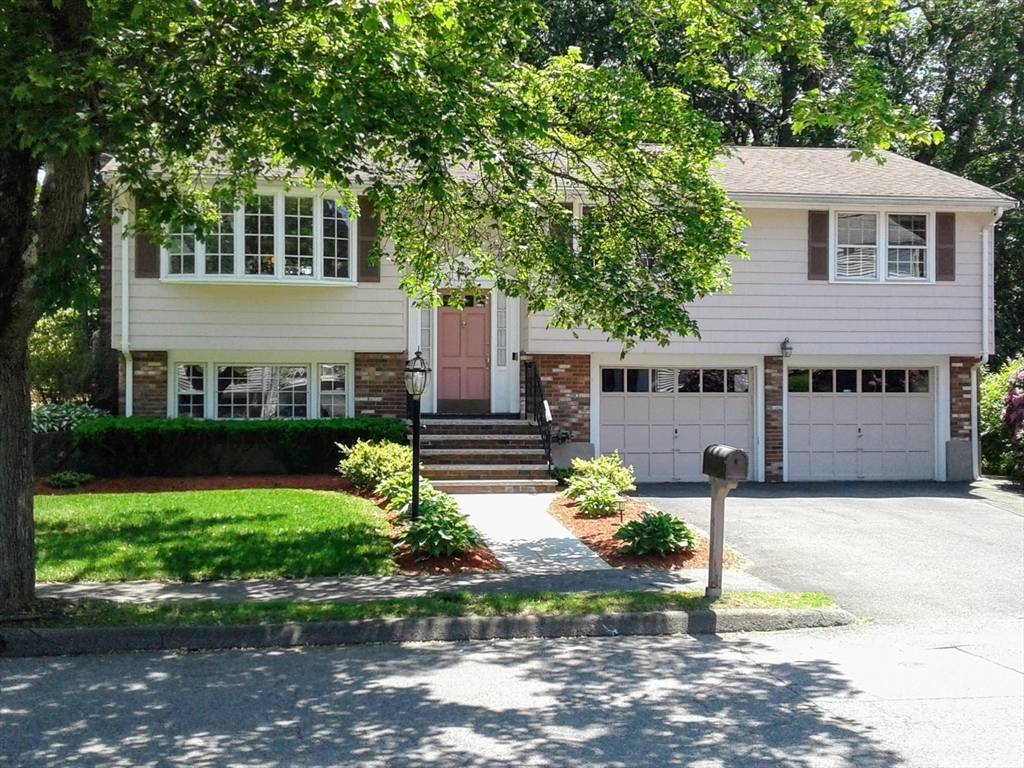 Saugus, MA 01906,22 Susan Drive