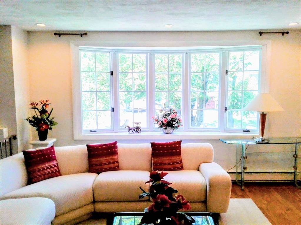 Saugus, MA 01906,22 Susan Drive