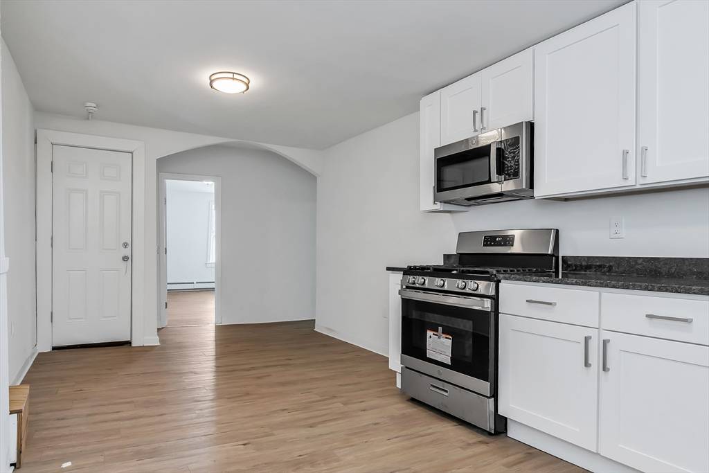 Lawrence, MA 01840,40 Summer St #3