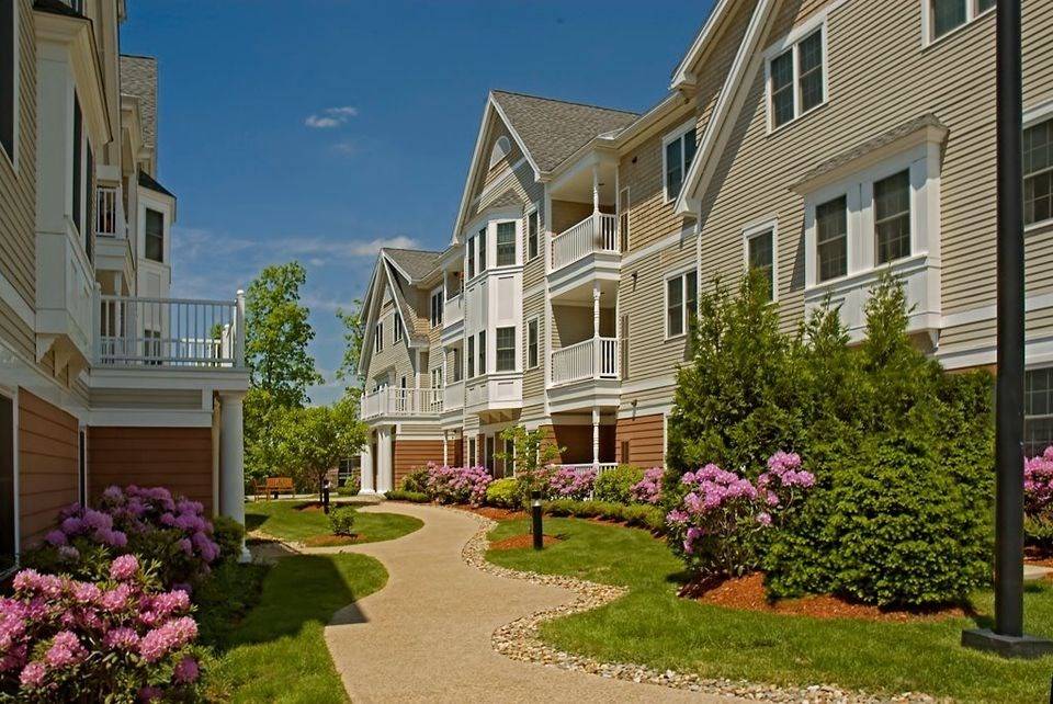 North Andover, MA 01845,190 Chickering Rd #313D