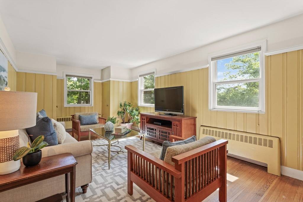 10 Girard Rd Winchester, MA 01890
