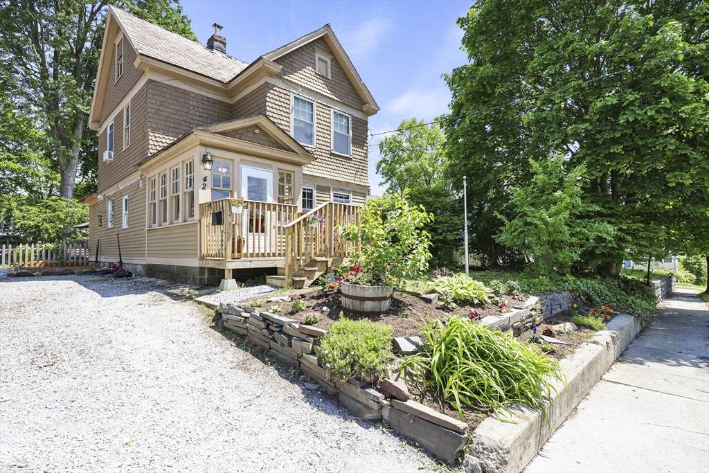 Pittsfield, MA 01201,42 Briggs Ave