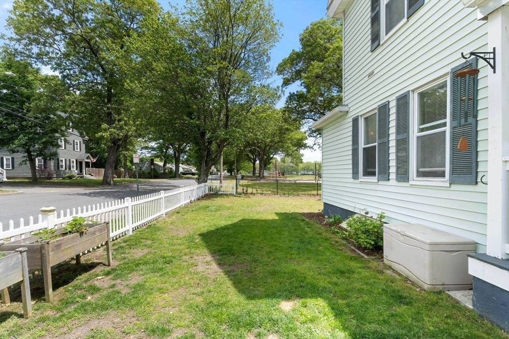 Woburn, MA 01801,76 Central St