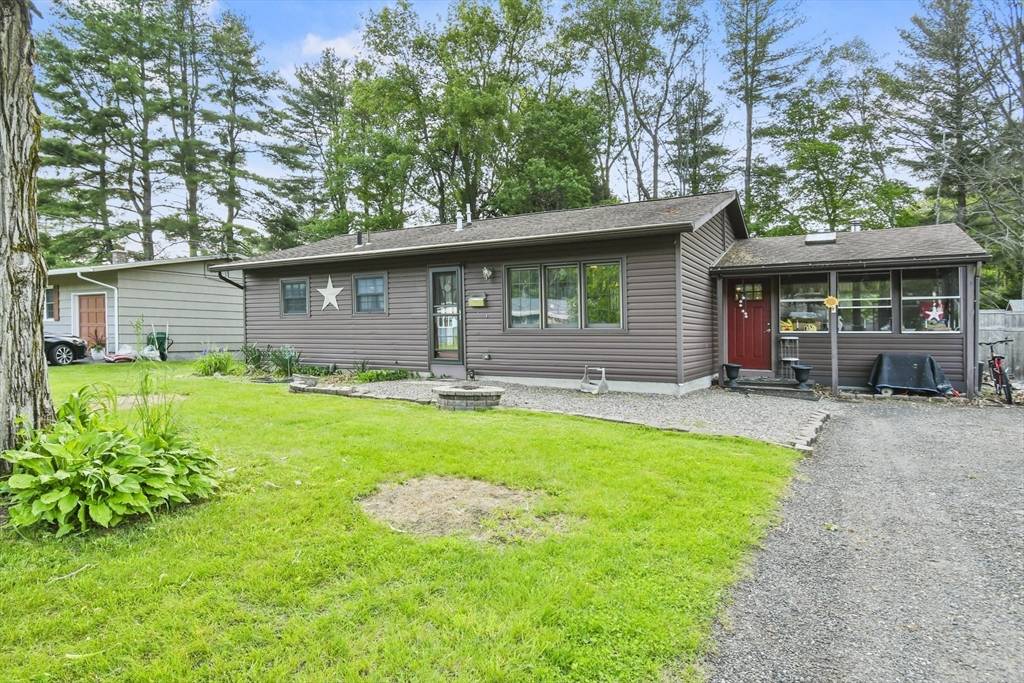 Pittsfield, MA 01201,157 Maple Grove Dr